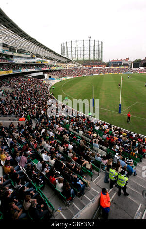 Australian Rules Football - AFL Challenge Trophy - Fremantle Hafenarbeiter V West Coast Eagles - The Brit Oval Stockfoto