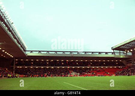 Fußball - Littlewoods FA Cup Dritte Runde - Liverpool gegen Coventry City. Der neue Stand an der Anfield Road End in Liverpool Stockfoto