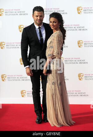 Michelle Keegan und Mark Wright bei den House of Fraser BAFTA TV Awards 2016 in der Royal Festival Hall, Southbank, London. DRÜCKEN SIE VERBANDSFOTO. Bilddatum: Sonntag, 8. Mai 2016. Siehe PA Story SHOWBIZ BAFTA. Das Foto sollte lauten: Jonathan Brady/PA Wire Stockfoto