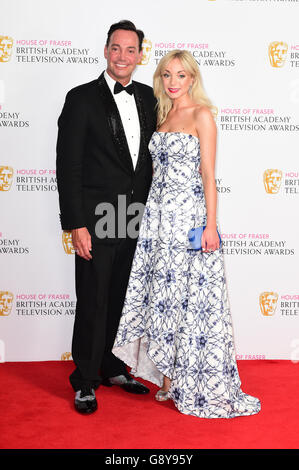 Craig Revel Horwood und Helen George bei den House of Fraser BAFTA TV Awards 2016 in der Royal Festival Hall, Southbank, London. Stockfoto