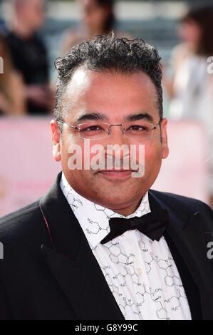 Krishnan Guru-Murthy beim House of Fraser BAFTA TV Awards 2016 in der Royal Festival Hall, Southbank, London. DRÜCKEN Sie VERBANDSFOTO. Bilddatum: Sonntag, 8. Mai 2016. Siehe PA Story SHOWBIZ BAFTA. Bildnachweis sollte lauten: Ian West/PA Wire Stockfoto