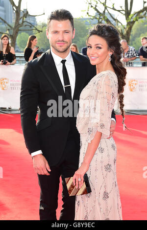 Mark Wright (L) und Michelle Keegan bei den House of Fraser BAFTA TV Awards 2016 in der Royal Festival Hall, Southbank, London. DRÜCKEN SIE VERBANDSFOTO. Bilddatum: Sonntag, 8. Mai 2016. Siehe PA Story SHOWBIZ BAFTA. Das Foto sollte lauten: Ian West/PA Wire Stockfoto