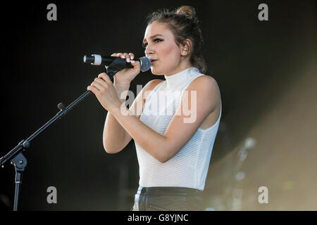 Sterling Hieghts, Michigan, USA. 25. Juni 2016. DAYA durchführen auf 98.7 AMP Leben 2016-Show am Freedom Hill in Sterling Heights, MI am 25. Juni 2016 © Marc Nader/ZUMA Draht/Alamy Live News Stockfoto