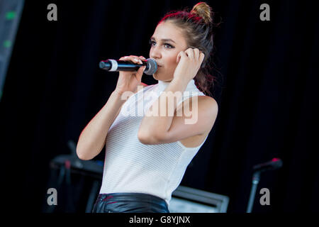 Sterling Hieghts, Michigan, USA. 25. Juni 2016. DAYA durchführen auf 98.7 AMP Leben 2016-Show am Freedom Hill in Sterling Heights, MI am 25. Juni 2016 © Marc Nader/ZUMA Draht/Alamy Live News Stockfoto