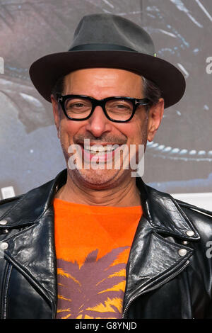 Tokio, Japan. 30. Juni 2016. Schauspieler Jeff Goldblum besucht eine besondere Werbeveranstaltung für Independence Day: Wiederaufleben in Roppongi Hills Arena am 30. Juni 2016, Tokio, Japan. Die Besetzung des Films erschien auf der Bühne, während ein besonderes Ereignis für die Fortsetzung der 1996 Film Independence Day Fans zu begrüßen. Der neue Film wird am 9. Juli in Japan veröffentlicht werden. Bildnachweis: Rodrigo Reyes Marin/AFLO/Alamy Live-Nachrichten Stockfoto