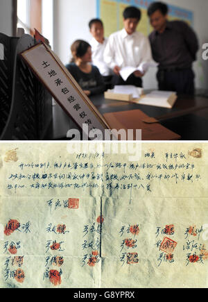 (160630)--Peking, 30. Juni 2016 (Xinhua)--kombinierte Foto zeigt ein historisches Ereignis in China das geschehen im Dorf Xiaogang, genannt "der Geburtsort für Chinas ländliche Reform." Foto aufgenommen am 7. Oktober 2008 (oben) zeigt Dorf Kader der Xiaogang Dorf Akten mit Grunderwerbsteuer aussortieren. Untenstehende Abbildung zeigt den Grundstücksvertrag mit Fingerabdrücken von 18 Dorfbewohner Xiaogang Dorf im Winter 1978. Xiaogang einst berüchtigt für seine Armut, da die meisten der Dorfbewohner mussten ihre Heimat fliehen und um Essen betteln. Im Jahr 1978 unterzeichnet 18 Dorfbewohner in Xiaogang der Land-contracting-Vereinbarung Stockfoto