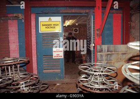 Fußball - FA Carling Premiership - Wimbledon V Arsenal Stockfoto