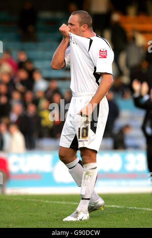 Fußball - Coca-Cola Football League One - Southend United gegen Swansea City - Roots Hall Stockfoto