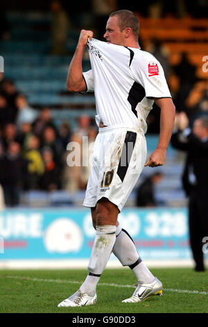 Fußball - Coca-Cola Football League One - Southend United gegen Swansea City - Roots Hall Stockfoto