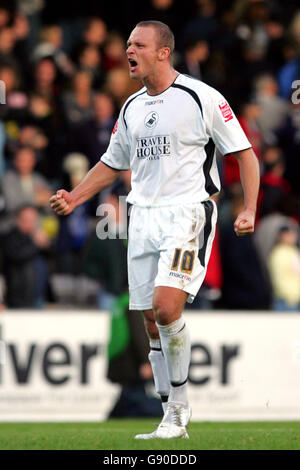 Fußball - Coca-Cola Football League One - Southend United gegen Swansea City - Roots Hall Stockfoto