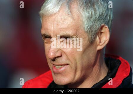 Fußball - Littlewoods FA Cup vierte Runde Replay - Newcastle United gegen Stevenage Borough - Stevenage Borough Training. Paul Fairclough, Manager von Stevenage Borough Stockfoto