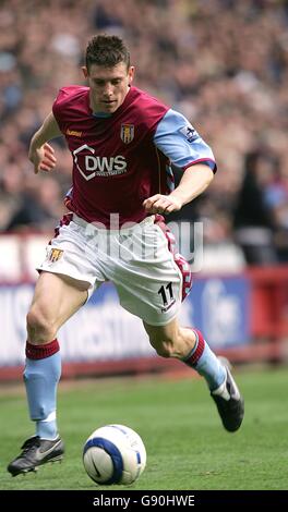 Fußball - FA Barclays Premiership - Aston Villa / Wigan Athletic - Villa Park. James Milner von Aston Villa Stockfoto