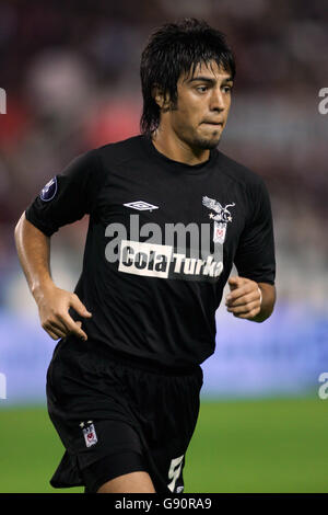 Fußball - UEFA Cup - Gruppe H - Sevilla / Besiktas - Ramon Sanchez Pizjuan. Ibrahim Toraman, Besiktas Stockfoto