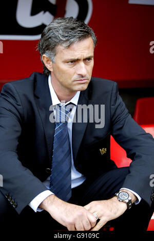 Fußball - FA Barclays Premiership - Charlton Athletic gegen Chelsea - The Valley. Jose MourInhour, Chelsea-Manager Stockfoto