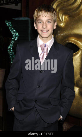 James Lomas (Billy im Billy Elliot-Musical) kommt für die British Academy Children's Film & Television Awards 2005 im London Hilton im Zentrum von London, Sonntag, den 27. November 2005. Siehe PA Story SHOWBIZ Awards. DRÜCKEN SIE VERBANDSFOTO. Der Bildnachweis sollte lauten: Yui Mok/PA Stockfoto