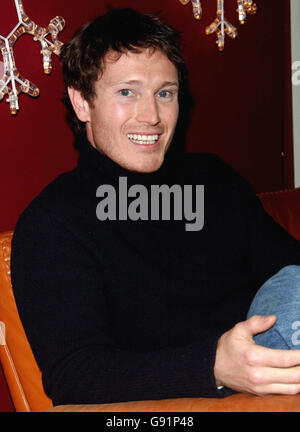 Nick Moran während seines Gastauftritts bei MTV's TRL (Total Request Live) Show in den MTV Studios in Leicester Square, Central London, Donnerstag, 8. Dezember 2005. DRÜCKEN Sie VERBANDSFOTO. Bildnachweis sollte lauten: Anthony Harvey/PA Stockfoto