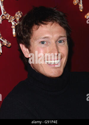 Nick Moran während seines Gastauftritts bei MTV's TRL (Total Request Live) Show in den MTV Studios in Leicester Square, Central London, Donnerstag, 8. Dezember 2005. DRÜCKEN Sie VERBANDSFOTO. Bildnachweis sollte lauten: Anthony Harvey/PA Stockfoto