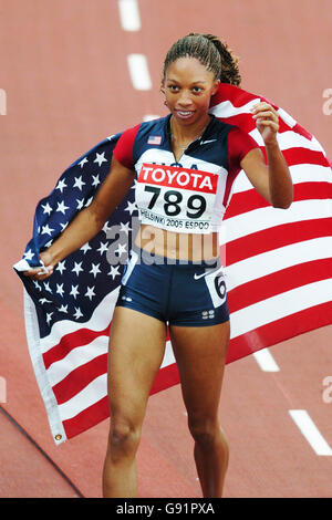 Allyson Felix, die USA, feiert den Sieg im 200-m-Finale Stockfoto