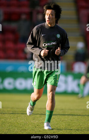 Fußballstadion - Tennants Scottish Cup - 3. Runde - Clyde V Celtic - Broadwood Stockfoto