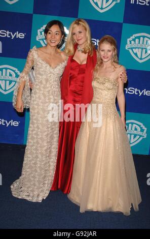 (L-R) Yunijin Kim, Maggie Grace und Emilie De Ravin treffen am Montag, den 16. Januar 2006, zur Party von InStyle/Warner Bros. Nach den Golden Globe Awards im Hollywood Hilton in Los Angeles ein. DRÜCKEN SIE VERBANDSFOTO. Der Bildnachweis sollte lauten: Ian West/PA Stockfoto