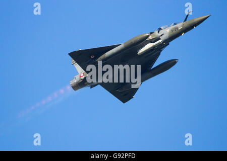 Französische Luftwaffe Mirage 2000 D ausziehen zur Teilnahme an der Übung Frisian Flag. Stockfoto