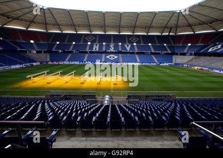 Fußball - FIFA Fußball-Weltmeisterschaft 2006 Stadien - AOL Arena - Hamburg. Gesamtansicht der AOL Arena Stockfoto