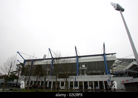 Fußball - FIFA Fußball-Weltmeisterschaft 2006 Stadien - Frankenstadion - Nürnberg. Gesamtansicht des Frankenstadions Stockfoto