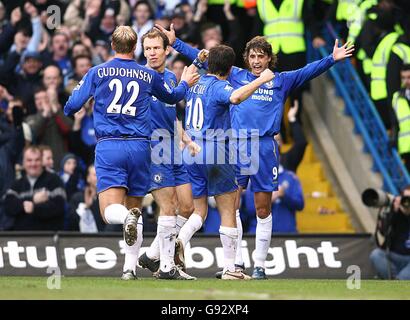 Fußball - FA Barclays Premiership - Chelsea / Birmingham City - Stamford Bridge. Chelseas Hernan Crespo feiert sein Tor Stockfoto