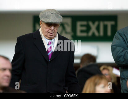 Fußball - FA Barclays Premiership - West Bromwich Albion / Aston Villa - The Hawthorns. Doug Ellis, Vorsitzender der Aston Villa Stockfoto