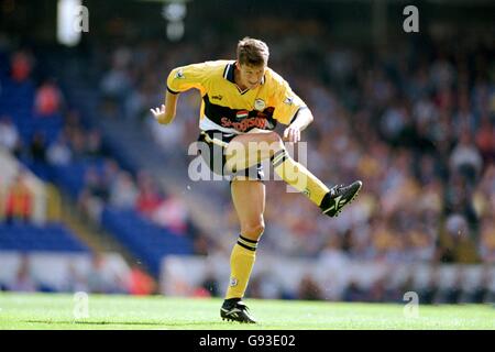 Fußball - FA Carling Premiership - Tottenham Hotspur gegen Sheffield Mittwoch. Wim Jonk, Sheffield Mittwoch Stockfoto