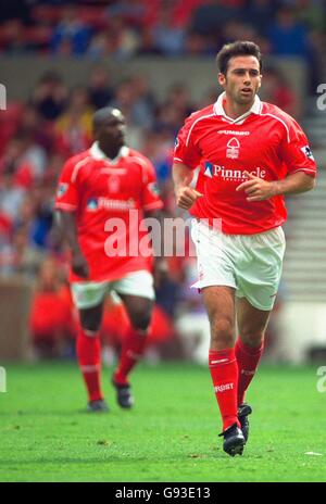 Fußball - FA Carling Premiership - Nottingham Forest / Coventry City. Dougie Freedman von Nottingham Forest Stockfoto