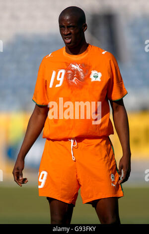 Fußball - Afrikanischer Fußballpokal 2006 - Gruppe A - Marokko - Elfenbeinküste - Internationales Stadion von Kairo. Yaya Toure, Elfenbeinküste Stockfoto