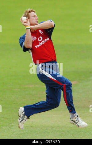 Cricket - The NatWest International Triangular Series - Finale - England gegen Australien - Lord's. Paul Collingwood, England Stockfoto