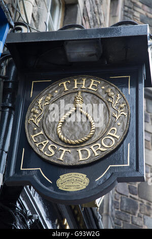 Letzten Tropfen Sie Pub Schild, Grassmarket, Edinburgh, Schottland Stockfoto