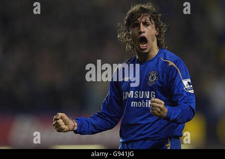 Fußball - FA Barclays Premiership - Chelsea / Liverpool - Stamford Bridge. Chelseas Hernan Crespo feiert sein Tor. Stockfoto