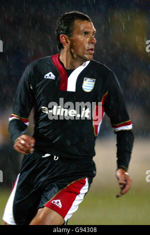 Fußball - Benefit Match - Macclesfield Town Legends gegen Chelsea All Stars XI - Moss Rose. Gustavo Poyet, Chelsea All Stars XI Stockfoto