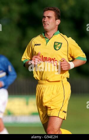 Fußball - freundlich - Home Farm Everton gegen Norwich City. Victor Segura, Norwich City Stockfoto