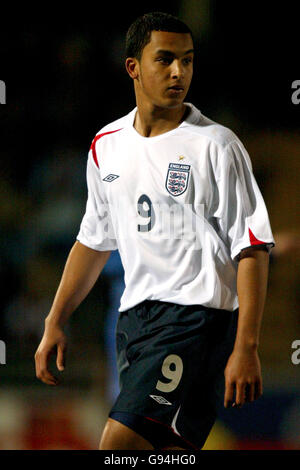 Fußball - unter 19 Jahren International Friendly - England gegen Slowakei - Sixfields Stadium. Theo Walcott, England Stockfoto