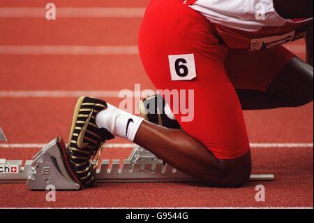 Leichtathletik - 16. Commonwealth Games - Kuala Lumpur, Malaysia - 200-m-Lauf der Männer zwei. Nike Laufschuhe und -Socken Stockfoto