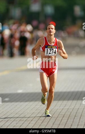 Leichtathletik - 16. Commonwealth Games - Kuala Lumpur, Malaysia - Marathon-Finale der Männer. David Taylor, England Stockfoto