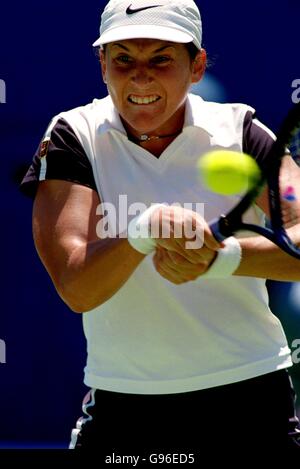 Monica Seles aus den USA gegen Sabine Appelmans aus Belgien. Seles gewann 6-3, 3-6, 6-4. Stockfoto