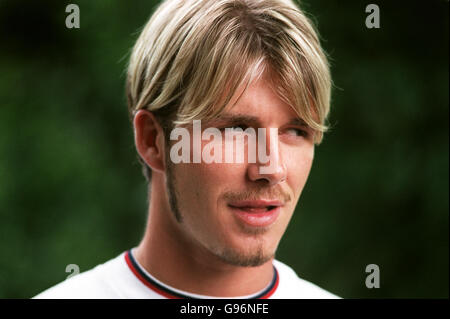 Fußball - Euro 2000 Qualifikation - Gruppe fünf - England gegen Schweden - England Training. David Beckham, England Stockfoto