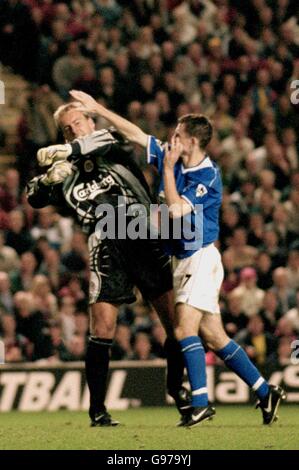 Fußball - FA Carling Premiership - Liverpool V Everton - Anfield Road Stockfoto