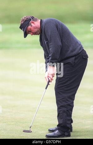 Golf - 29. Benson und Hedges International Open - Oxfordshire Golf Club, Thame. Darren Clarke Stockfoto