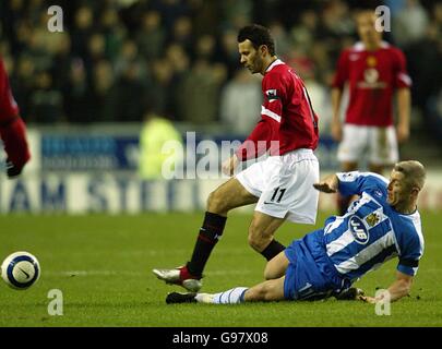 Fußball - FA Barclays Premiership - Wigan Athletic gegen Manchester United – The JJB Stadium Stockfoto