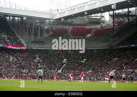 Die Bauarbeiten an der zweiten Ebene bei Old sind im Gange Trafford Stockfoto