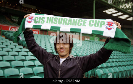 Zuvor unveröffentlichtes Foto vom 15/03/2006 von Celtic's Shunsuke Nakamura während eines Photo-Calls im Celtic Park in Glasgow, vor dem CIS Cup Finale gegen Dunfermline Athletic am Sonntag. DRÜCKEN Sie VERBANDSFOTO. Bildnachweis sollte lauten: Andrew Milligan/PA. Stockfoto