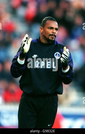 Französischer Fußball - Premiere Division - Paris St Germain gegen Sedan Ardennes. Bernard Lama, Torhüter von Paris St Germain Stockfoto