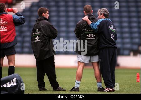 Internationale Fußball - Euro 2000 Qualifikation Play-0ff - Schottland V England - Training Stockfoto