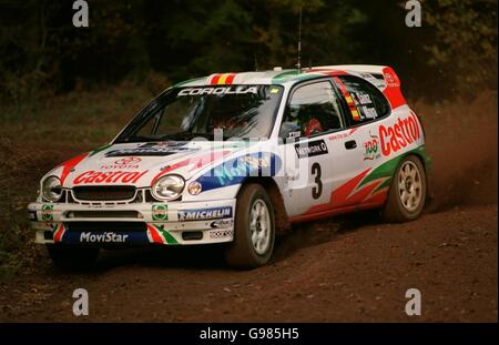 Carlos Sainz während der Tests im Wald von Dean ahaed Der Network Q Rally dieses Wochenendes Stockfoto